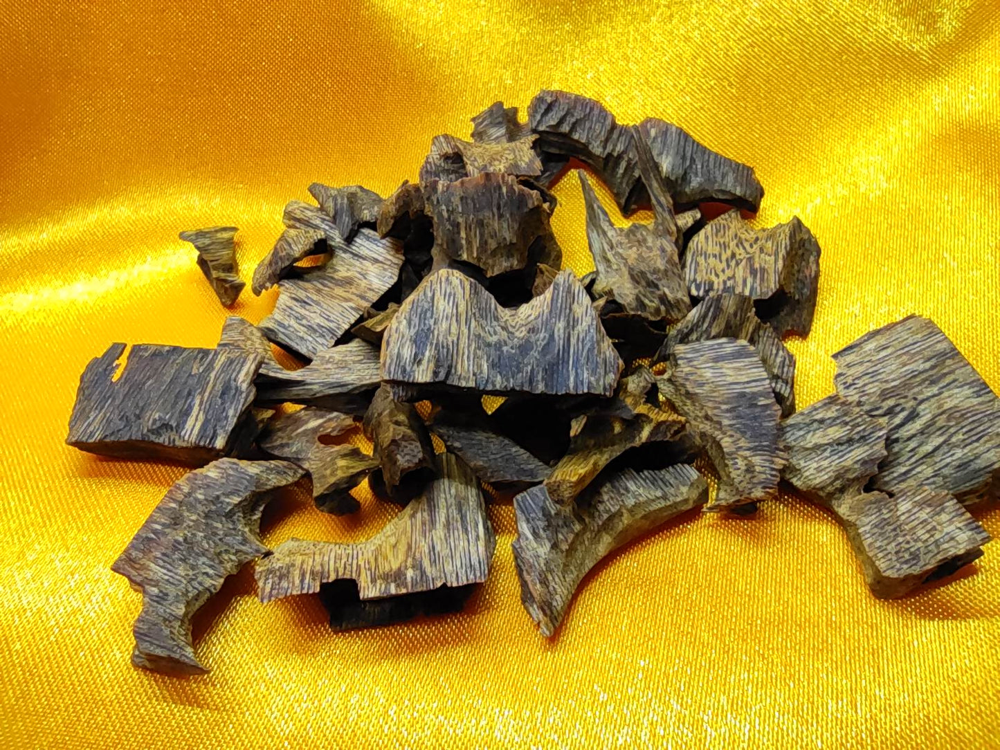 Kynam Oud Chips Sinking - 250 Gram