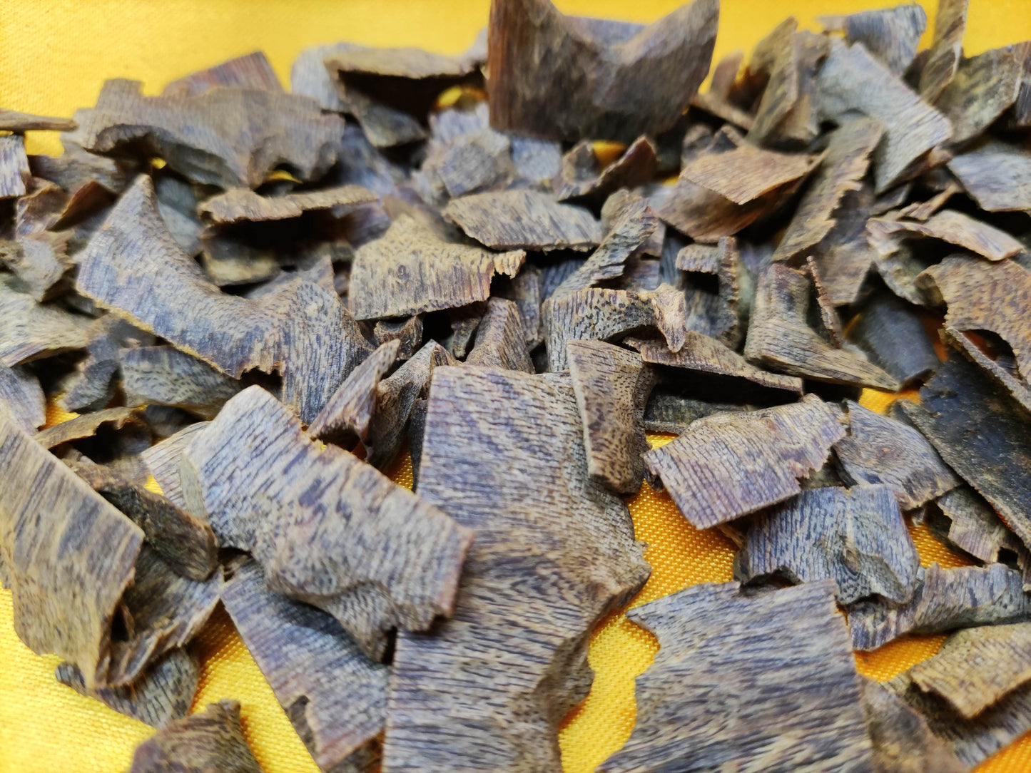 Kynam Oud Chips Sinking - 250 Gram