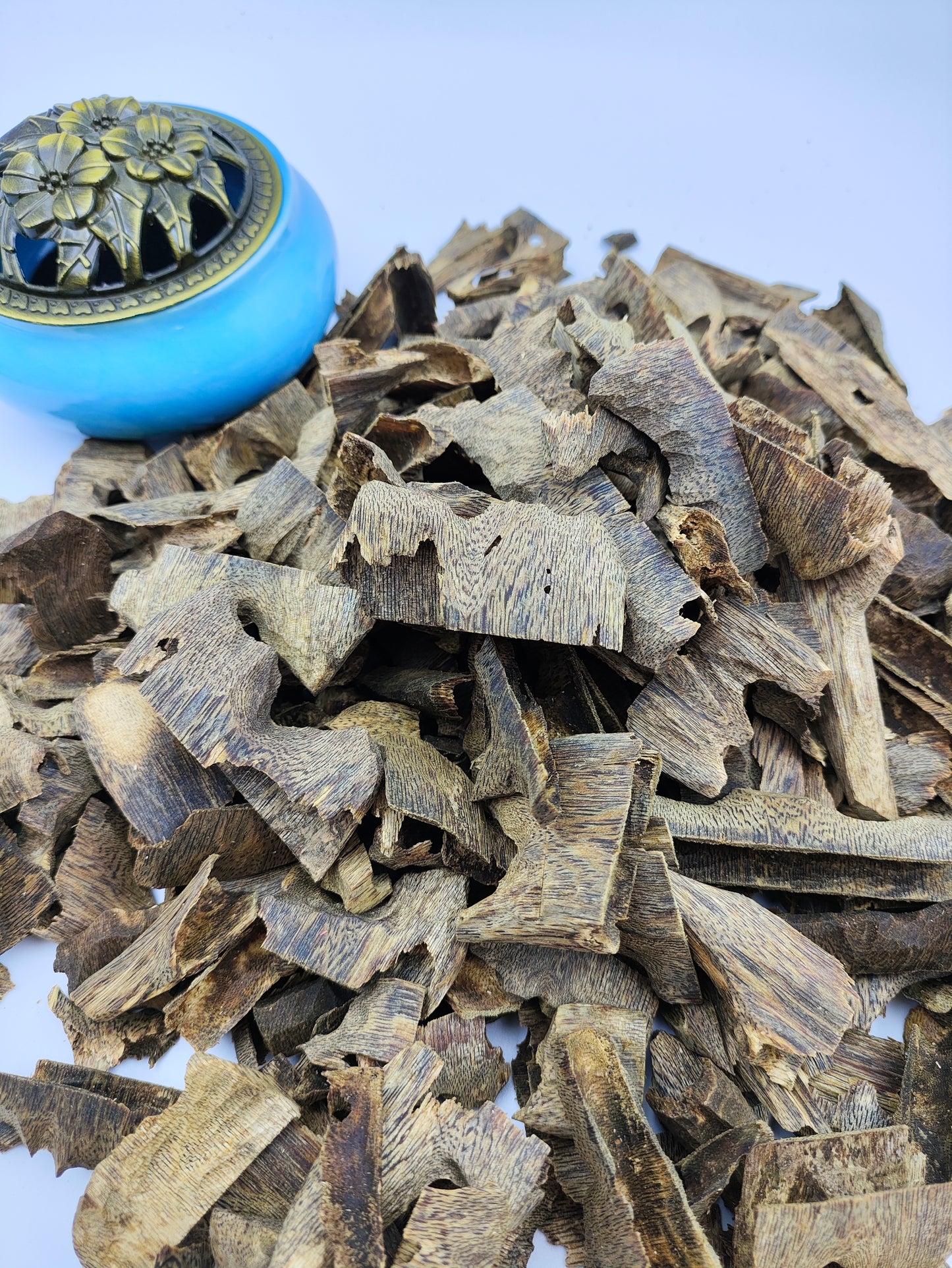 Kynam Oud Chips from China. Not sinking - 1 KG