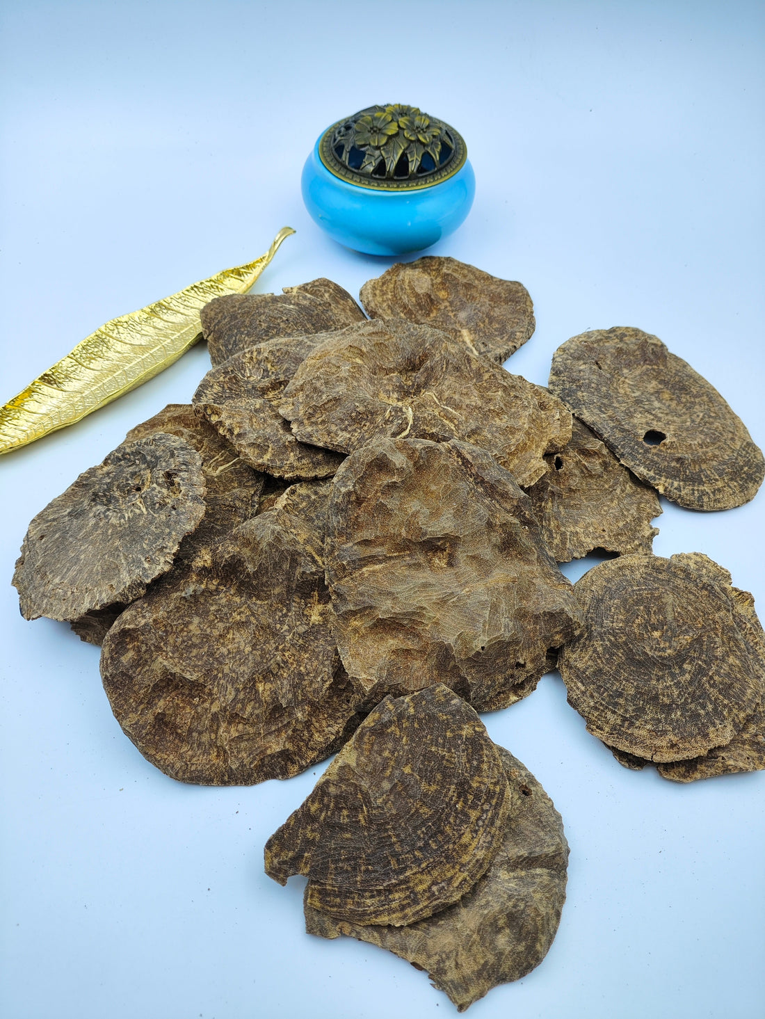 Agarwood — The Supreme Fragrance of Wood, the Miracle of Time and Earth